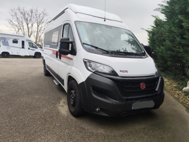 FOURGON  PILOTE V600G grand toit