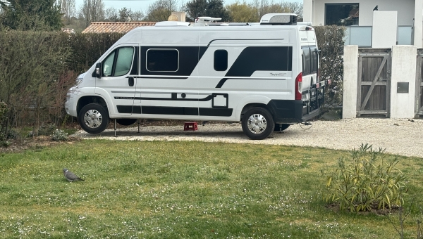 Adria twin 600 SPB+ BVA 9