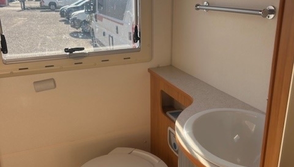 PROFILE ADRIA CORAL 680