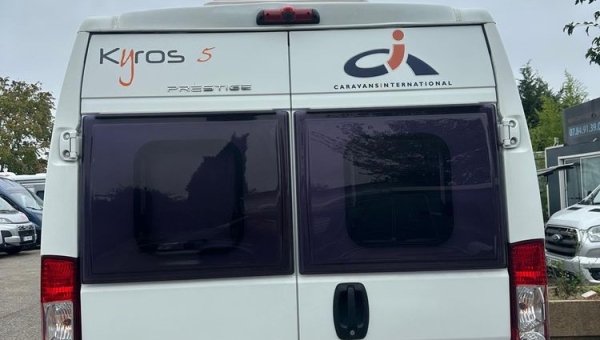 Fourgon CI Kyros 5